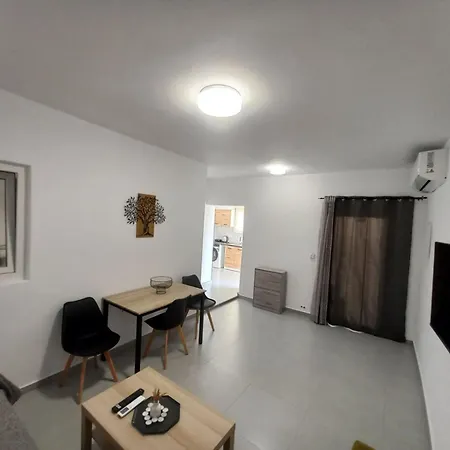 Velania House بيت للعطل Filótion