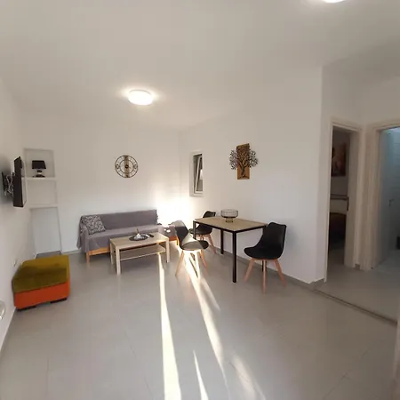 度假居 Velania House Filótion