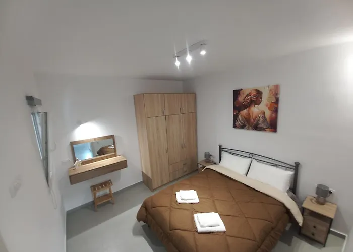 度假居 Velania House Filótion